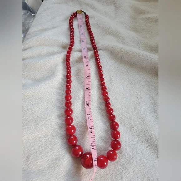 VTG Long Elegant Graduated Vibrant Red Beaded Necklace - Picture 6 of 7